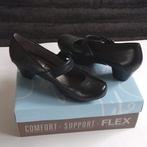 life Stride Shoe perfect for the office